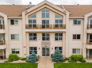 Chateaux The, Edmonton, AB T6J 7C8