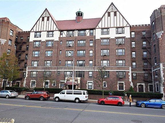 3rd image of 109-14 Ascan Ave #1K