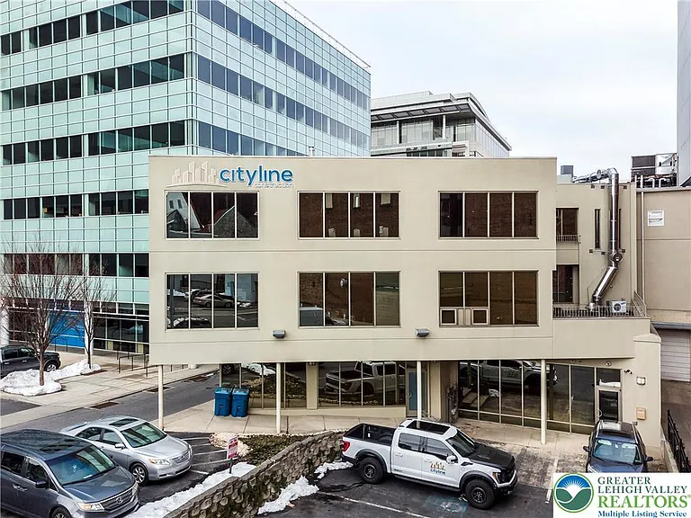 822 W Hamilton St #304 — Photo 17