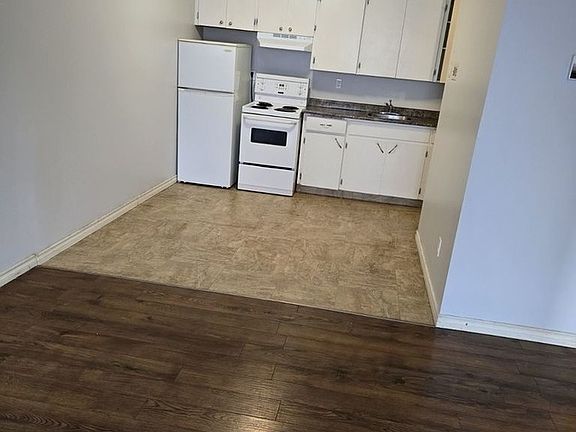 4th image of 2116 Rose St #21