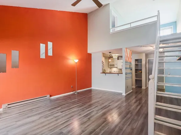 1002 N Sunnyvale Ln Unit F, Madison, WI 53713