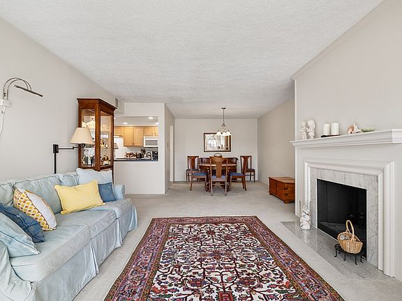 5th image of 616 Cline Ave APT 205