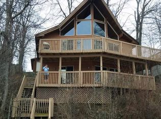 8664 Chain O Lakes Dr, Delton, MI