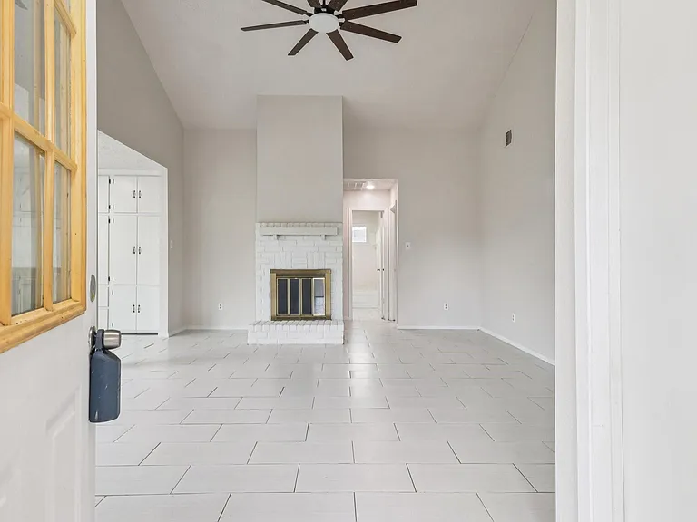 14067 Towne Way Dr — Photo 6