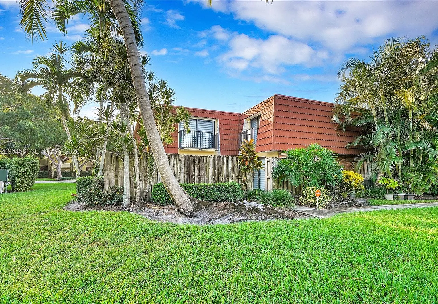 Jacaranda Parcel 610 — Photo 1