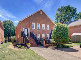 536 Lakewood Cir, Virginia Beach, VA 23451