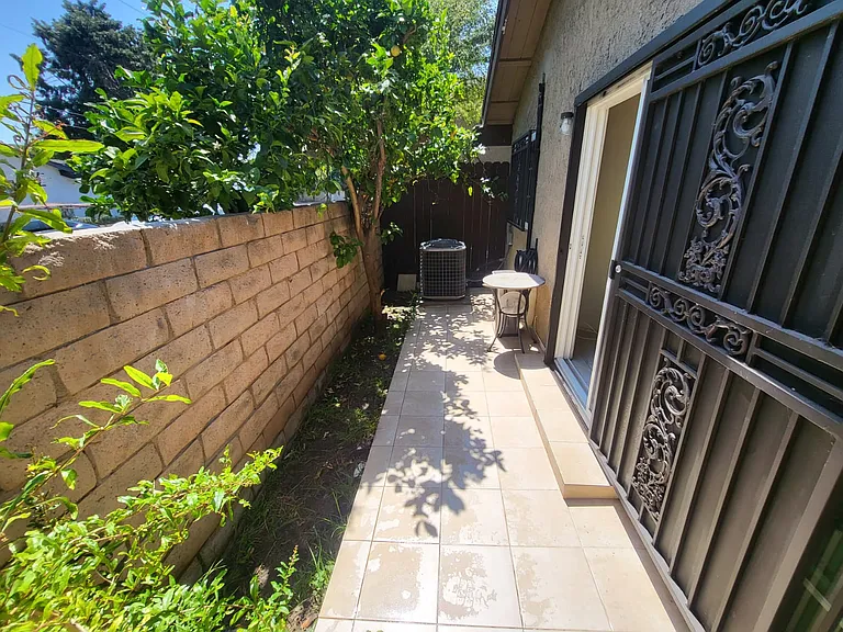 8558 Century Blvd #A — Photo 32