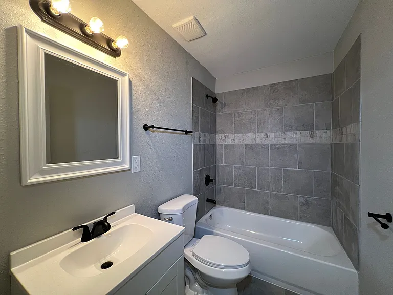 3014 Waynoka Ave — Photo 8