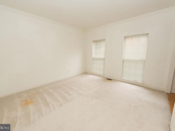 5th image of 406 Oakmont Dr