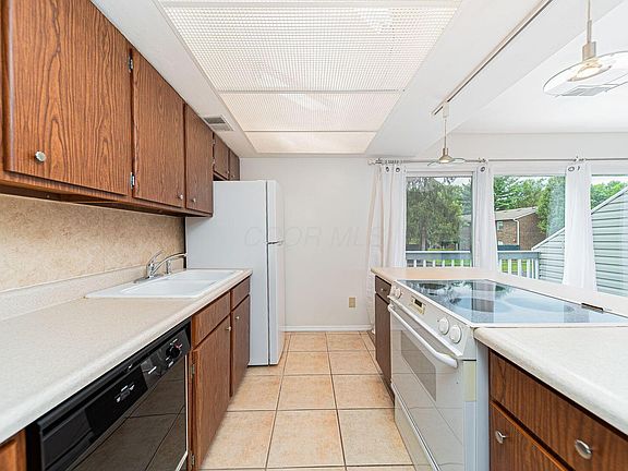 4th image of 101 Ticonderoca Dr W #B