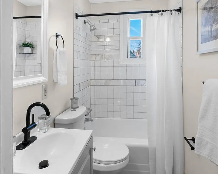 826 Walnut St — Photo 17