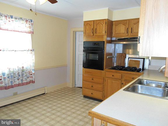 5th image of 5841 Hudson Wharf Rd