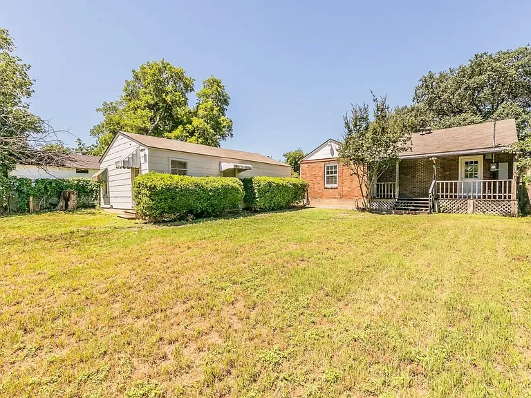 3241 Sandage Ave — Photo 26