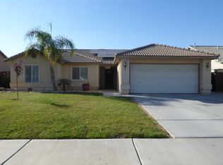 699 Crescent Ln, Lemoore, CA 93245