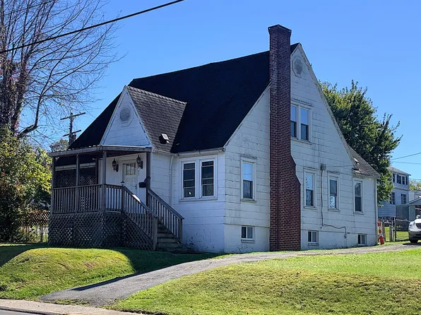 431 Jones Ave, Oak Hill, WV 25901