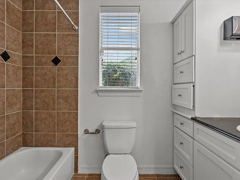 6118 Tyne St — Photo 27