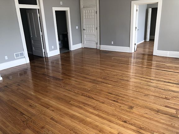 5th image of 421 Brady St #4