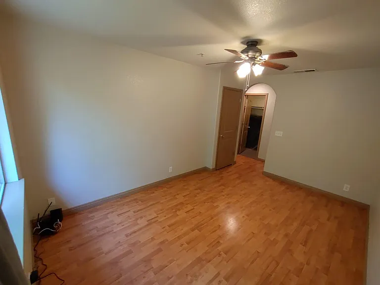 819 H St #14 — Photo 14