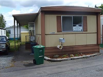 2nd image of 15284 Maple Dr