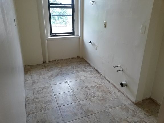 3rd image of 114 Fenimore St APT 5B