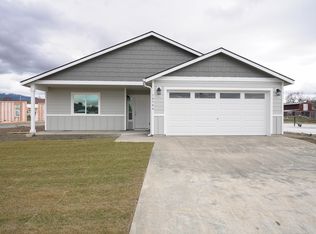 18420 E 3rd Ave, Greenacres, WA 99016