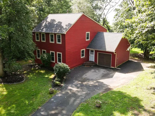 45 Christian Dr, Pittsgrove, NJ 08318