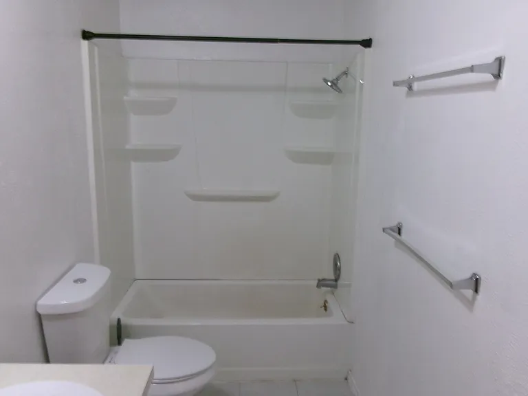 3454 Stanley Ave — Photo 5