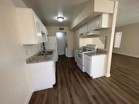 4th image of 5127 Garden Ln APT B