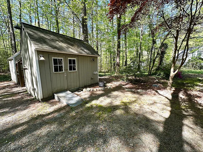 5518 Thompson Dr — Photo 16