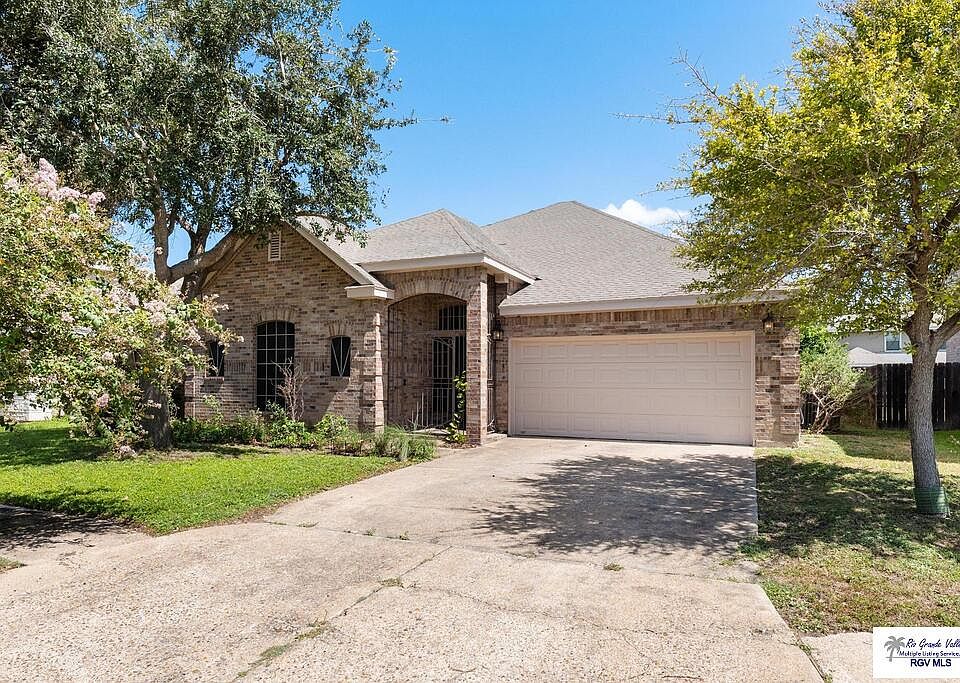 1st image of 3706 Falcon Dr