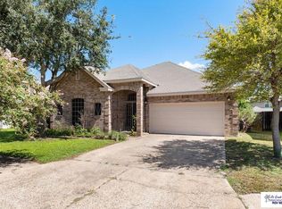3706 Falcon Dr, Mission, TX 78572