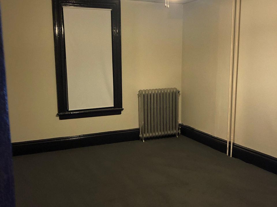 1st image of 7 Lafayette Park Floor 2