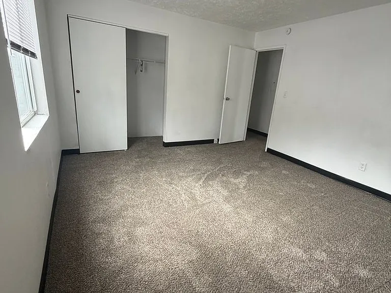 Hidden Bluffs Apartments — Photo 31