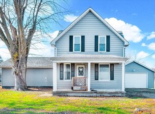 25998 N Dal Bar Rd, Canton, IL 61520