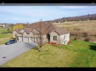 104 Augusta Dr, Hollidaysburg, PA 16648