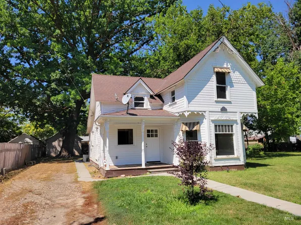 723 N 6th St, Payette, ID 83661