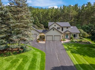 1224 Maggie Way, Hubertus, WI 53033