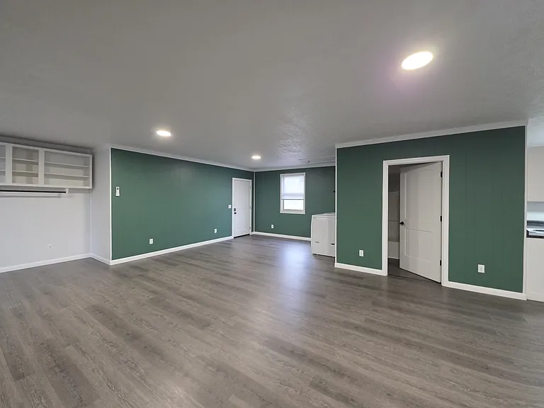 105 Becky Dr — Photo 10