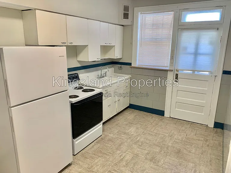 3711 Bates St #2E — Photo 6