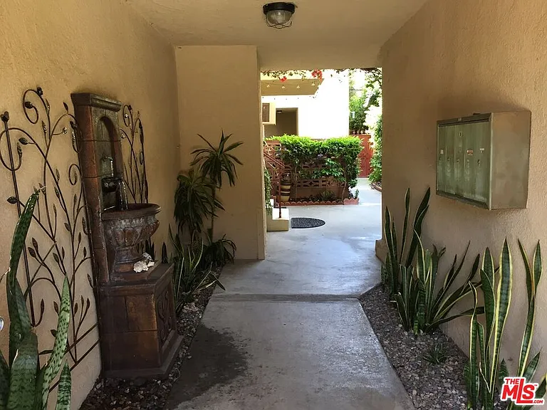 1731 Camden Ave #4 — Photo 4