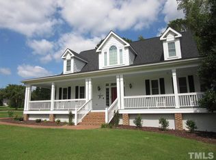 2416 Village Of Wakefield Dr, Zebulon, NC 27597