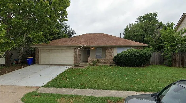 6013 Martha Dr — Photo 1