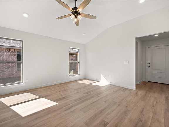 5th image of 2603 Garland Ave