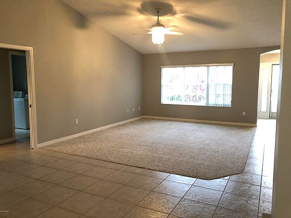 3rd image of 17 Woodward Ln