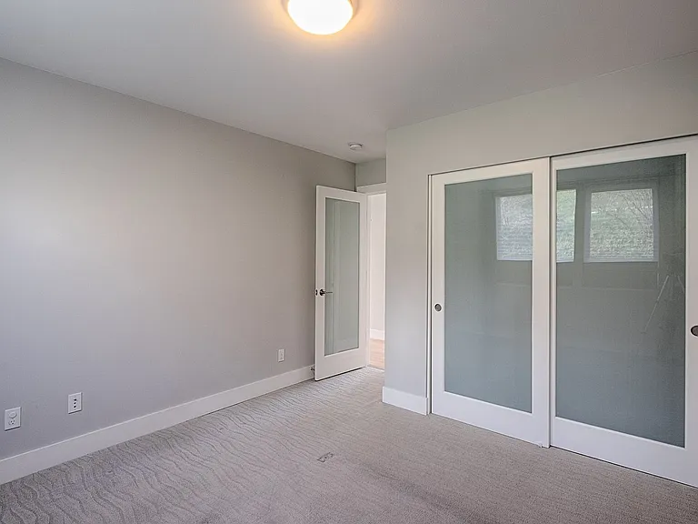 5028 Puget Blvd SW — Photo 22