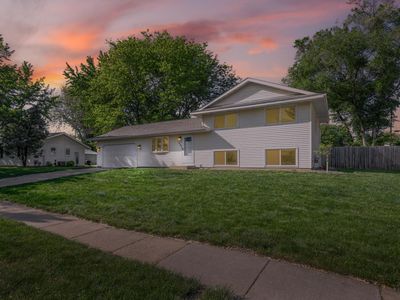 925 Cortland Dr, Apple Valley, MN, 55124