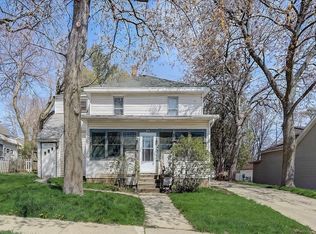 614 E High St, Milton, WI 53563