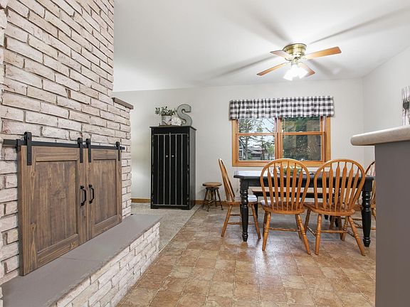 5th image of 215 Terrace Dr SW