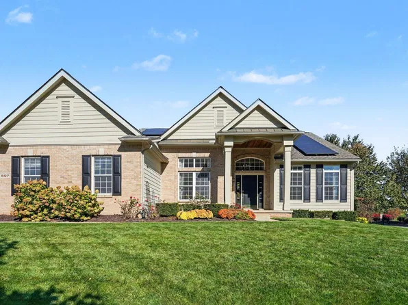 597 Amherst Cir, Saline, MI 48176
