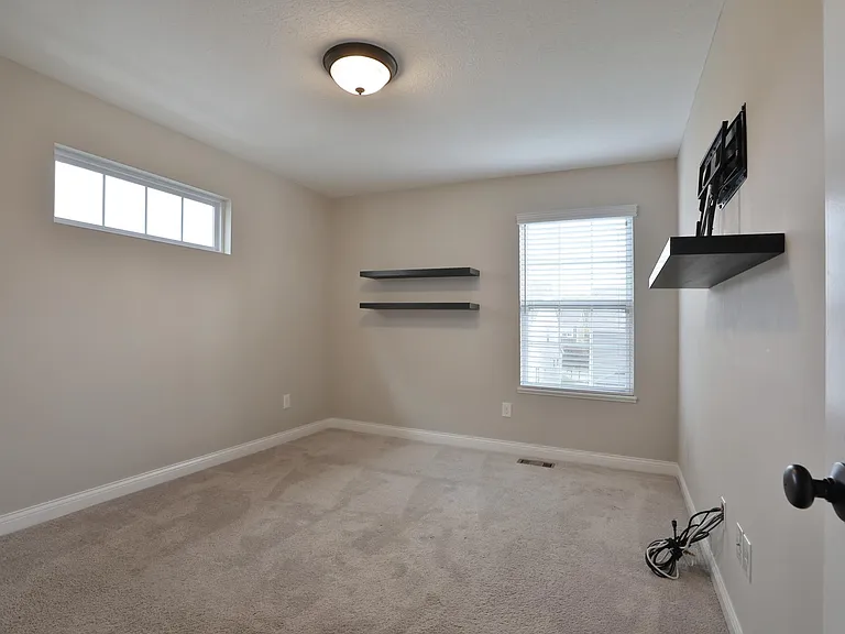 1412 Leesland Dr — Photo 29